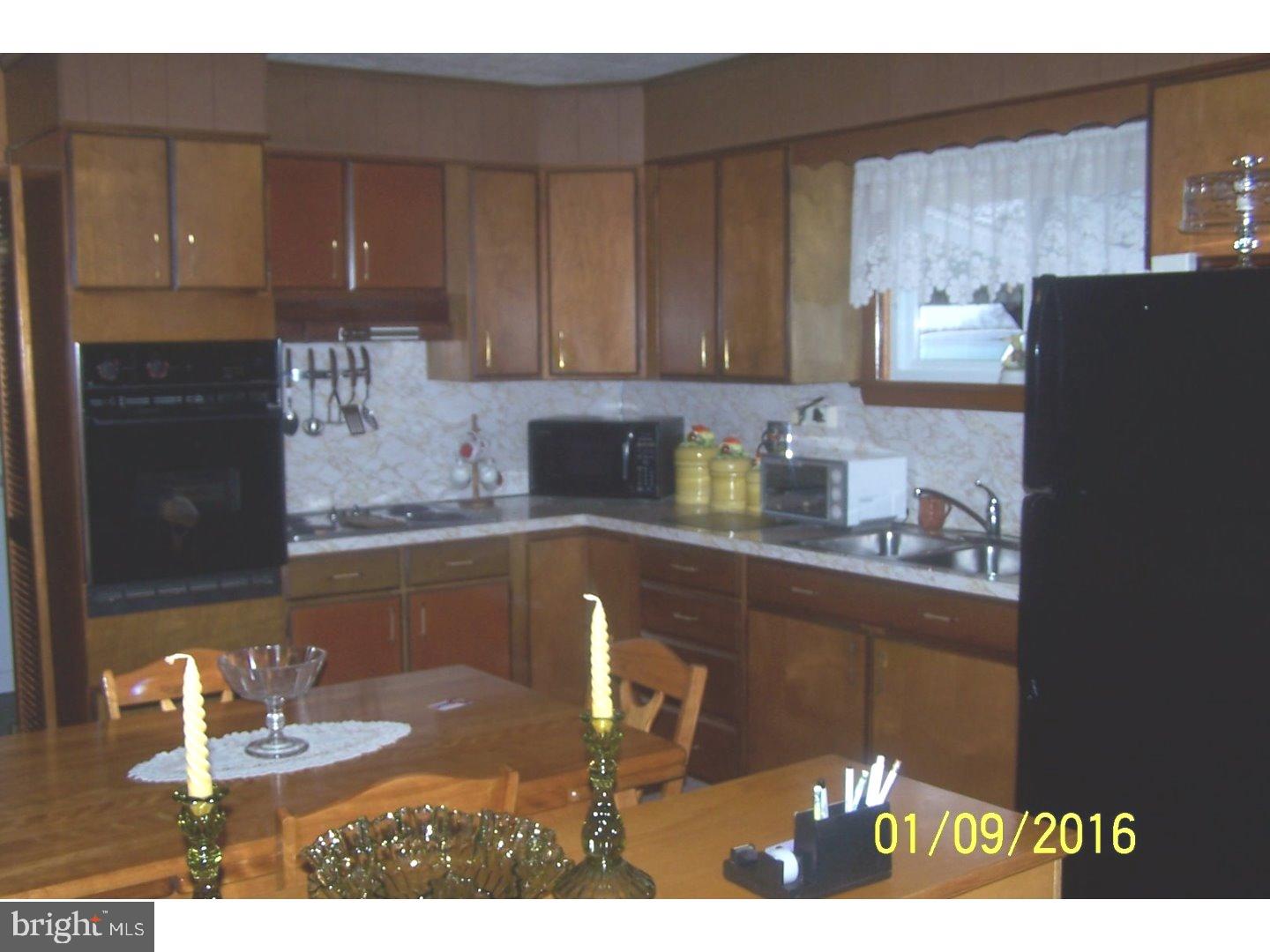 554 Tuscarora Park Road Barnesville, PA 18214 - Photo 2 of 14 Kitchen