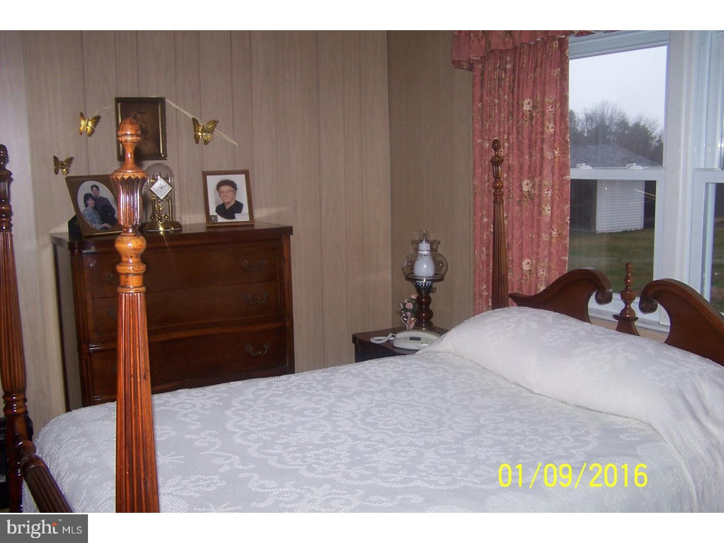 554 Tuscarora Park Road Barnesville, PA 18214 - Photo 6 of 14 Bedroom - Main
