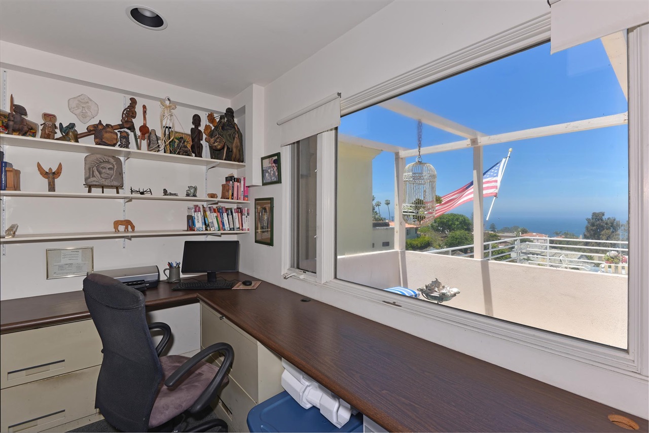 1626 Kearsarge Road La Jolla, CA 92037 - Photo 13 of 14