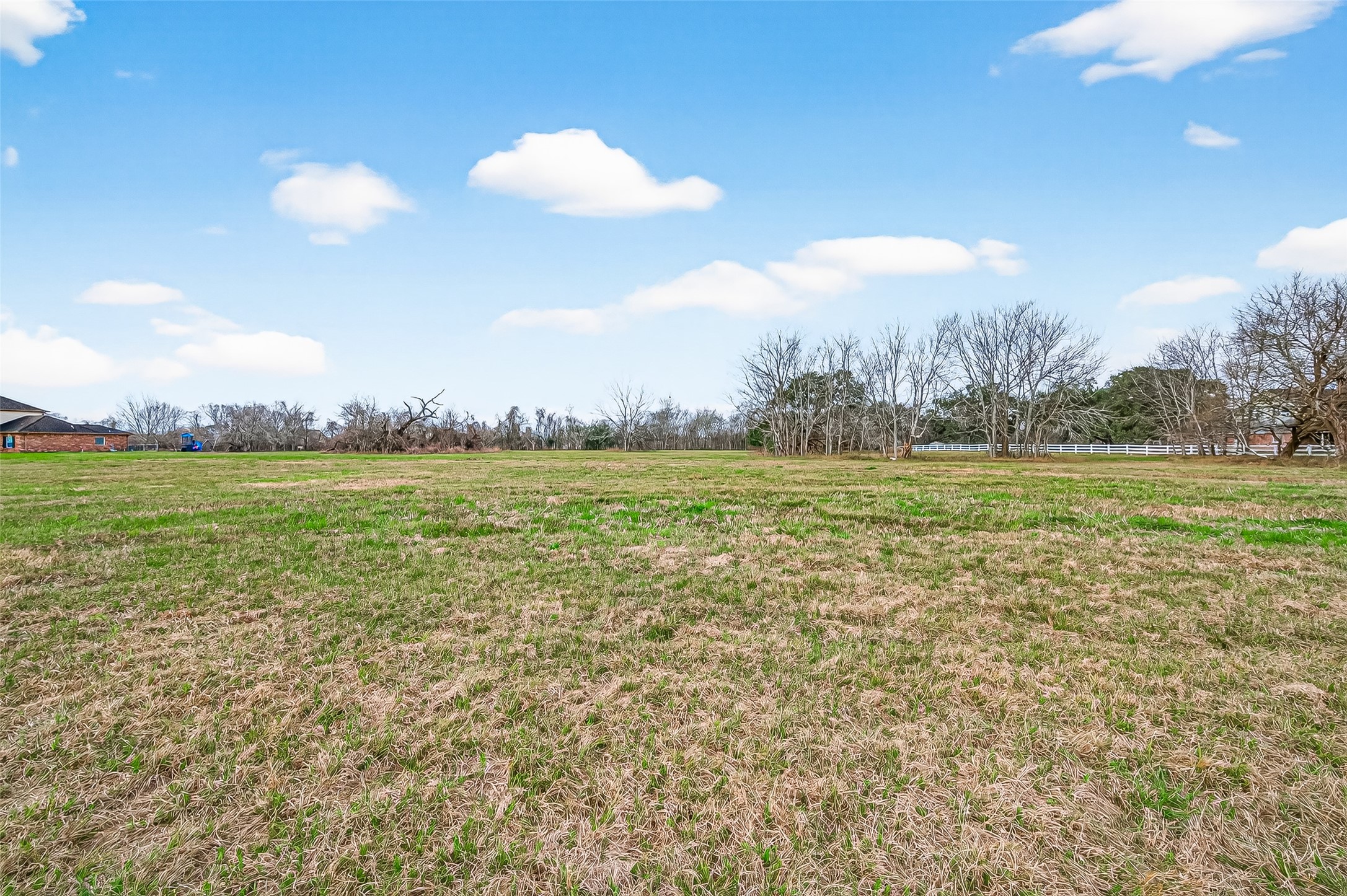16310 Sun Valley Lane Rosharon, TX 77583 - Photo 5 of 9 a view of a city