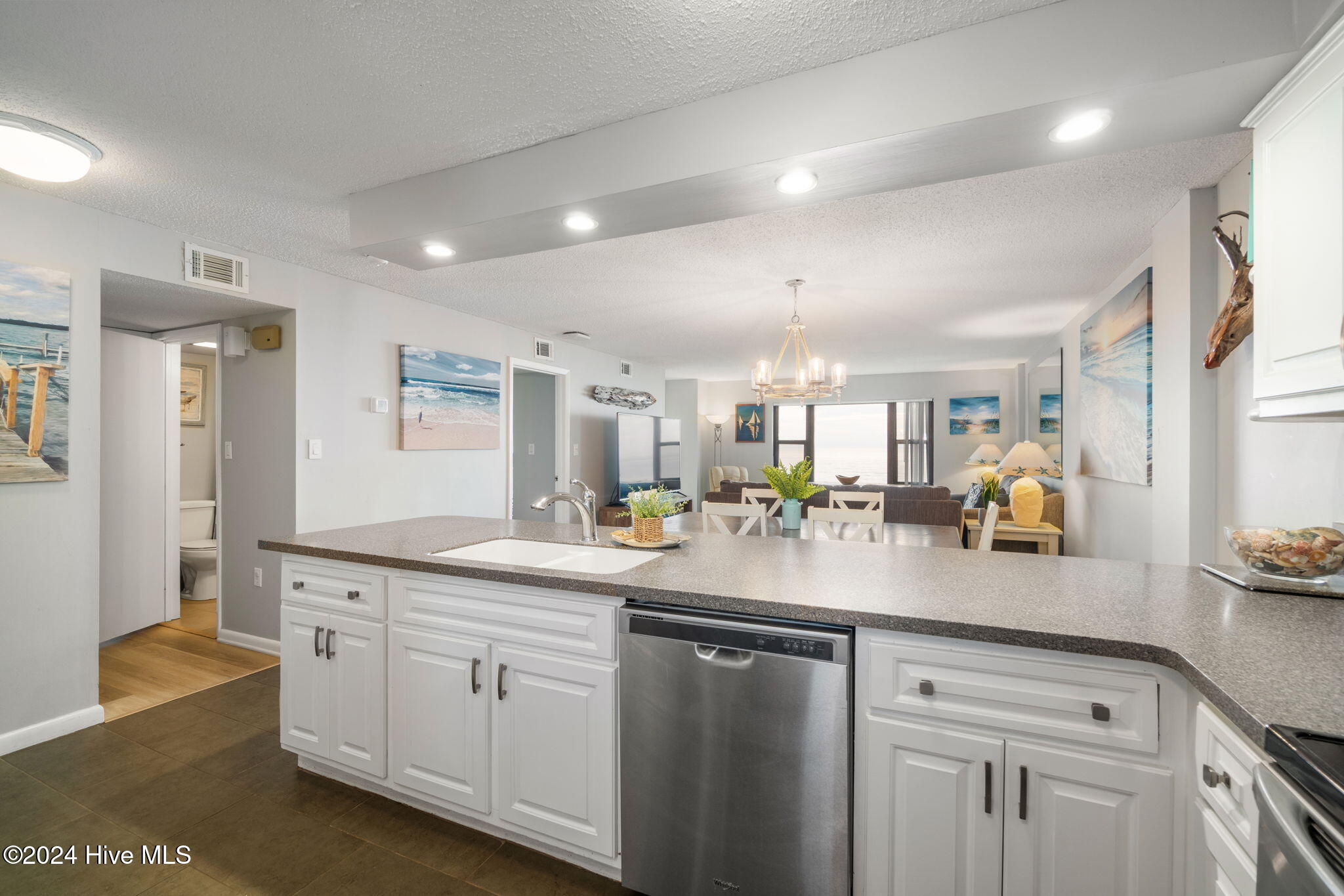 1505 Salter Path Road, Unit 203 A SUMMER WINDS Atlantic Beach, NC 28512 - Photo 17 of 42 Kitchen w/ peninsula seating