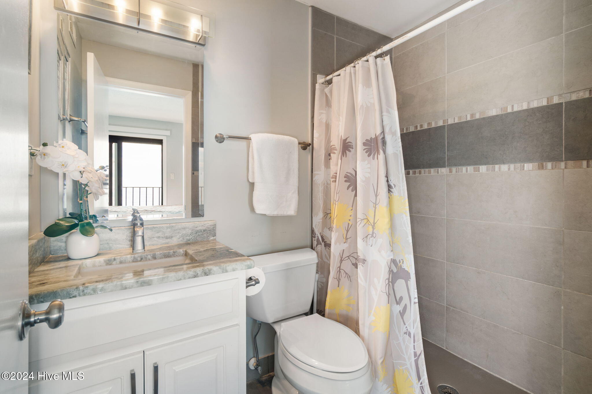 1505 Salter Path Road, Unit 203 A SUMMER WINDS Atlantic Beach, NC 28512 - Photo 20 of 42 En suite primary bathroom