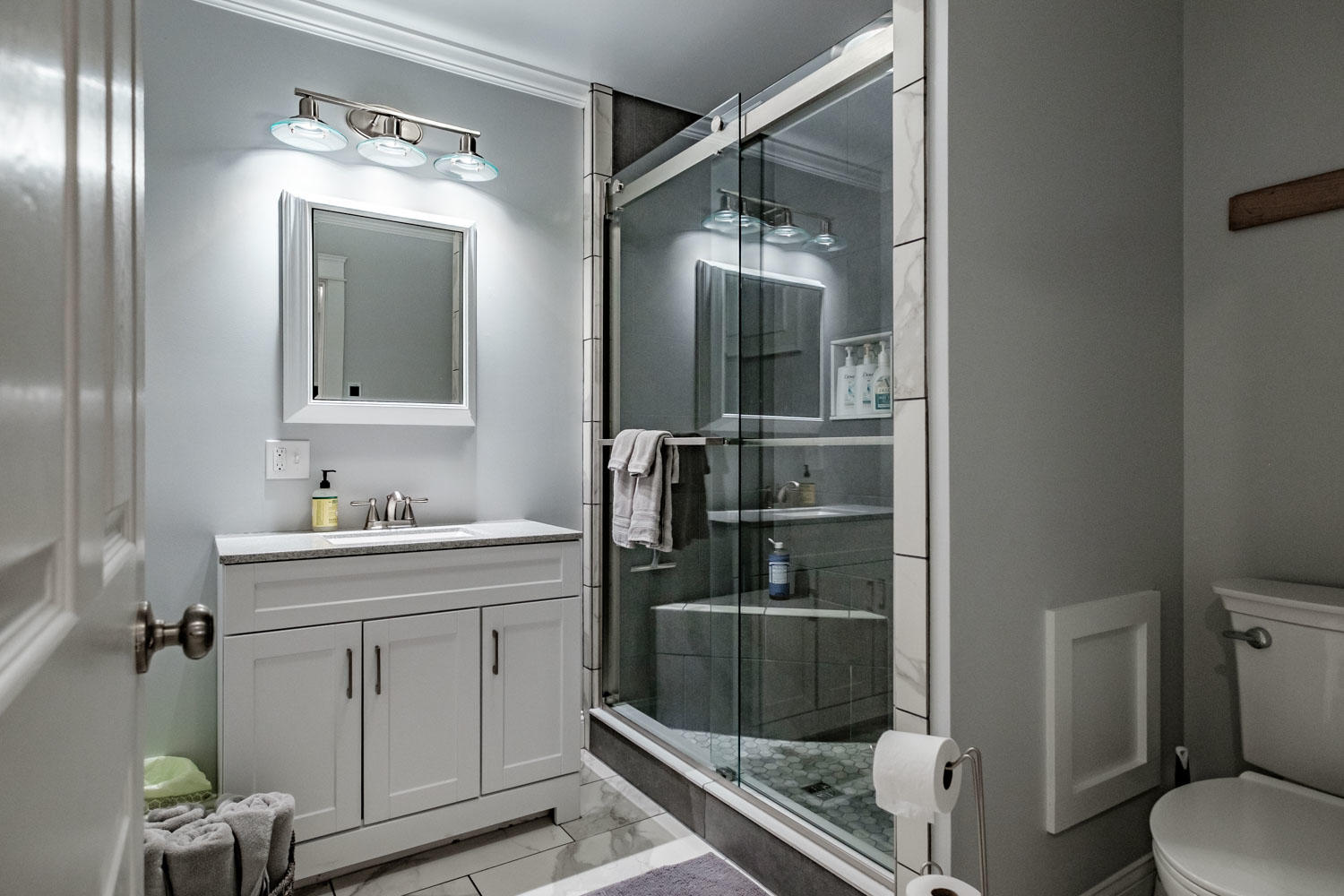 537 Shore Road, Unit 3 Cape Elizabeth, ME 04107 - Photo 8 of 20 bathroom photo