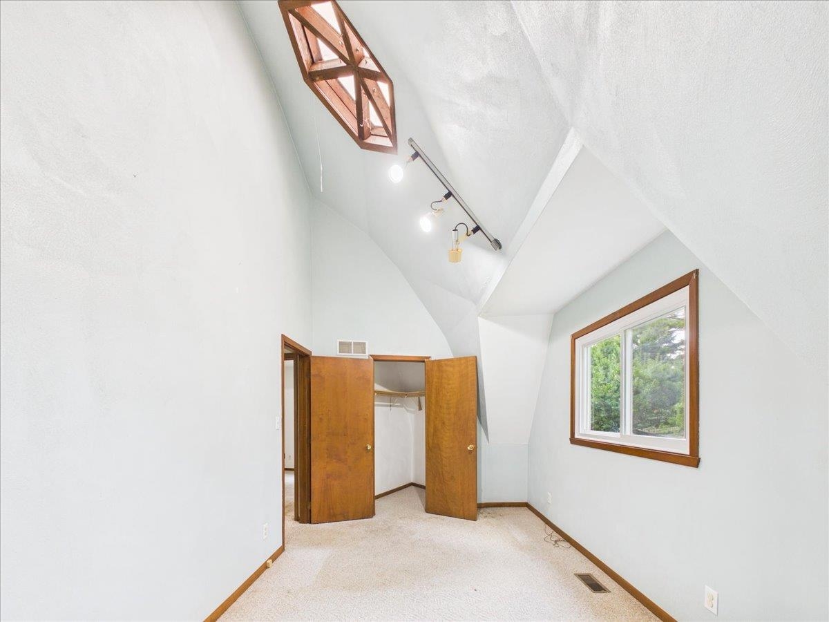 1636 Larchmont Road Davis, IL 61019 - Photo 14 of 32 Gallery Image 14