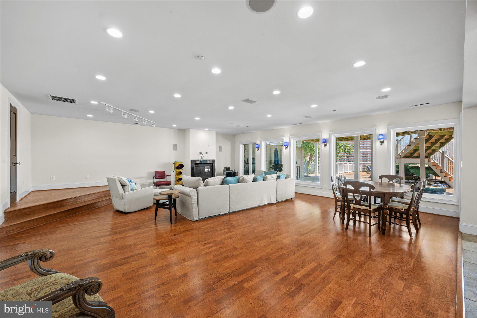 1701 South Arlington Ridge Road Arlington, VA 22202 - Photo 74 of 90 Recreation Roim