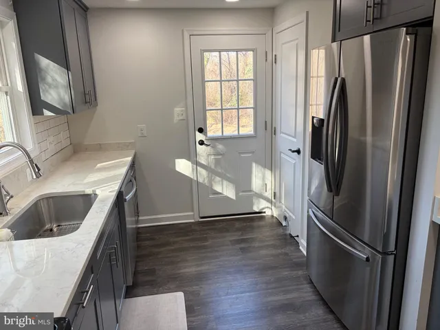 $3,800 | 1806 Johnson Road, Annapolis, MD 21409