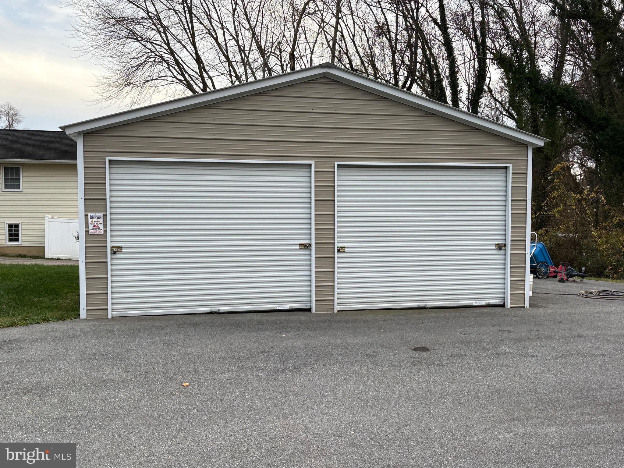 1806 Johnson Road Annapolis, MD 21409 - Photo 3 of 31 a view of a white house