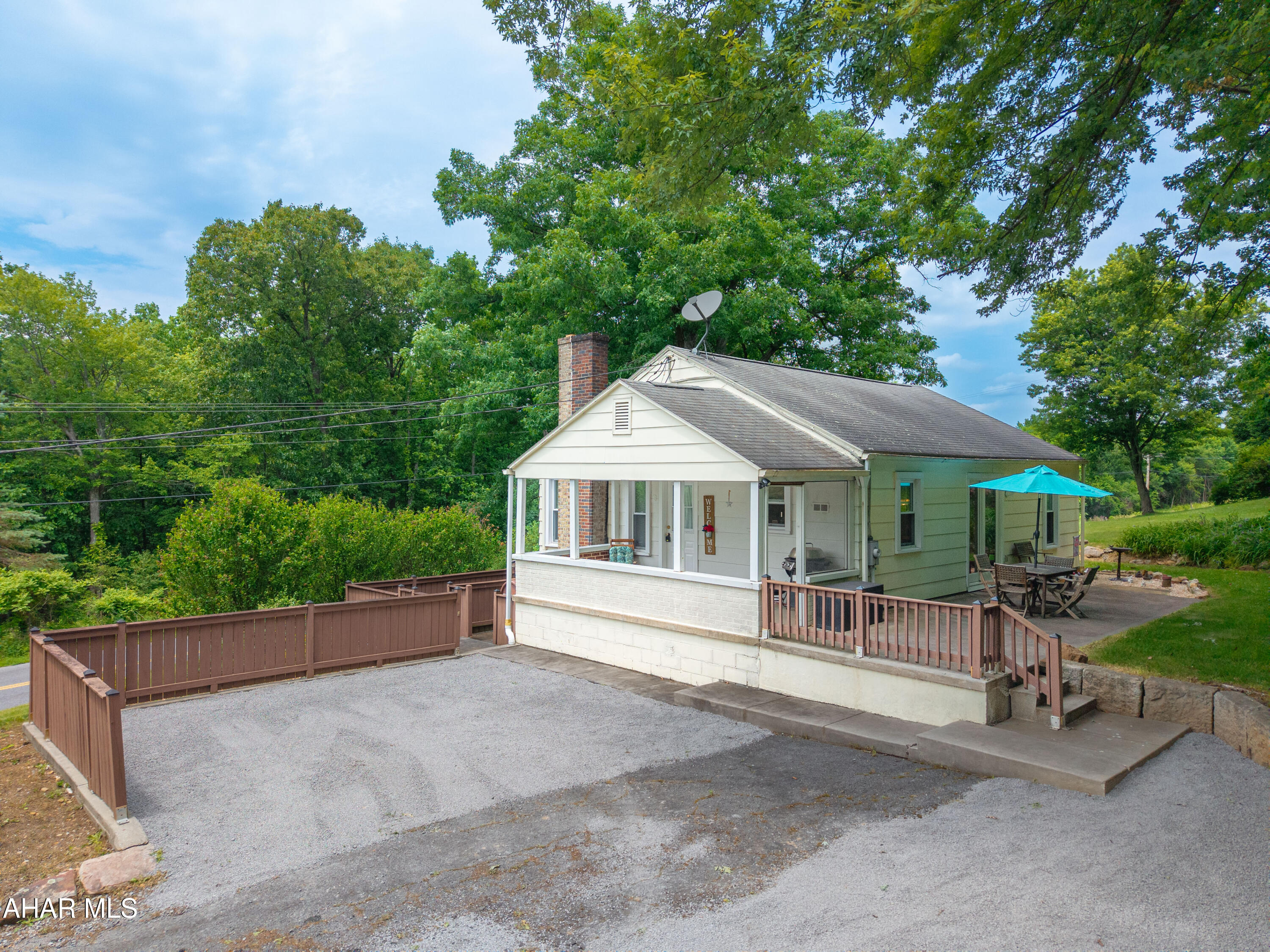 1048 Imlertown Road Bedford, PA 15522 - Photo 6 of 57