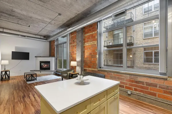 $2,150 | 521 South 7th Street, Unit 221, Minneapolis, MN 55415