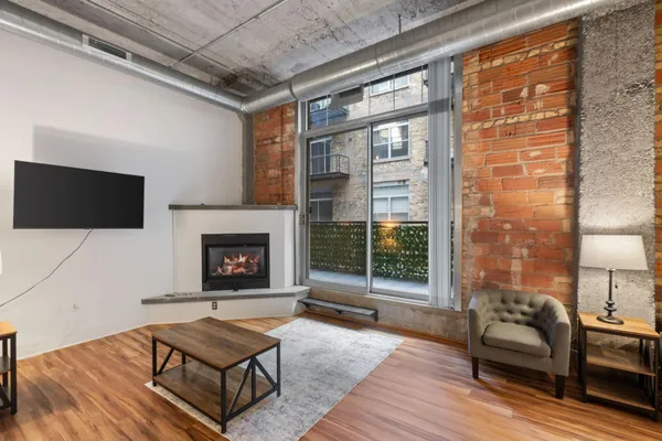 $2,150 | 521 South 7th Street, Unit 221, Minneapolis, MN 55415