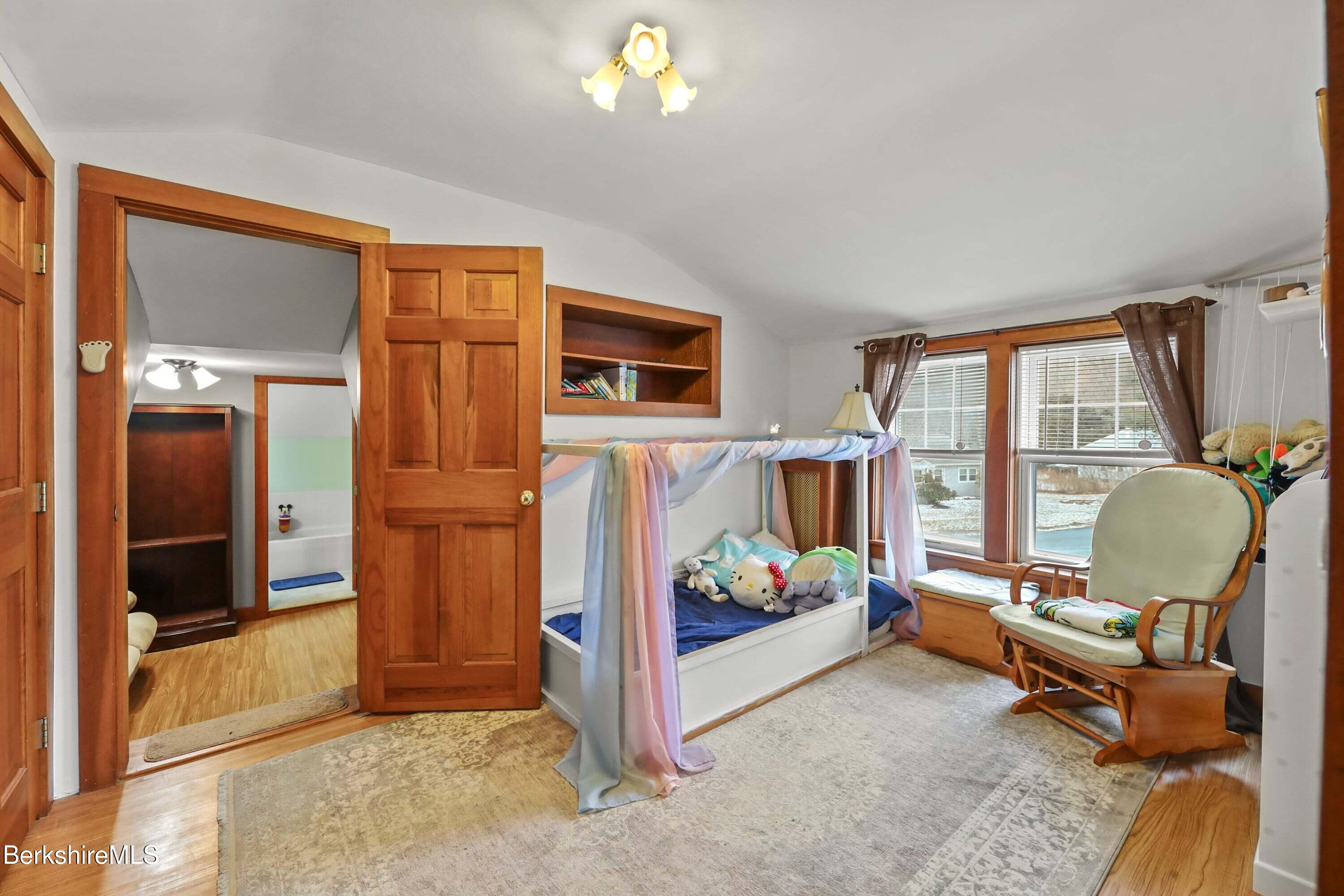 1127 North Hoosac Road Williamstown, MA 01267 - Photo 33 of 54 df77e0dd-b9df-4b84-a2df-25b89f31a0df