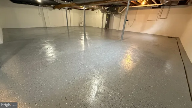 $650,000 | 104 Lake Front Drive, Dover, DE 19904