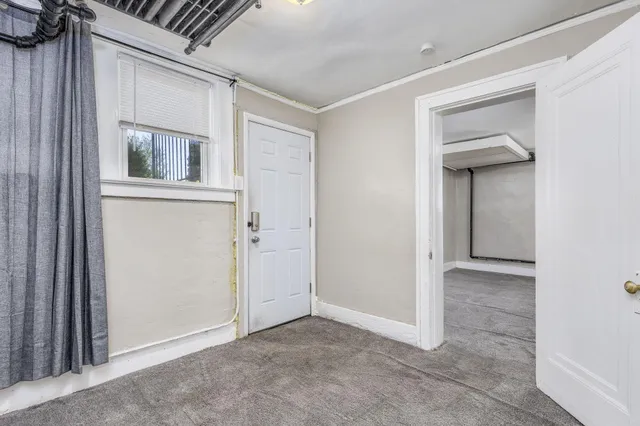 $825 | 6225 Middlesex Street, Unit 5, Dearborn, MI 48126