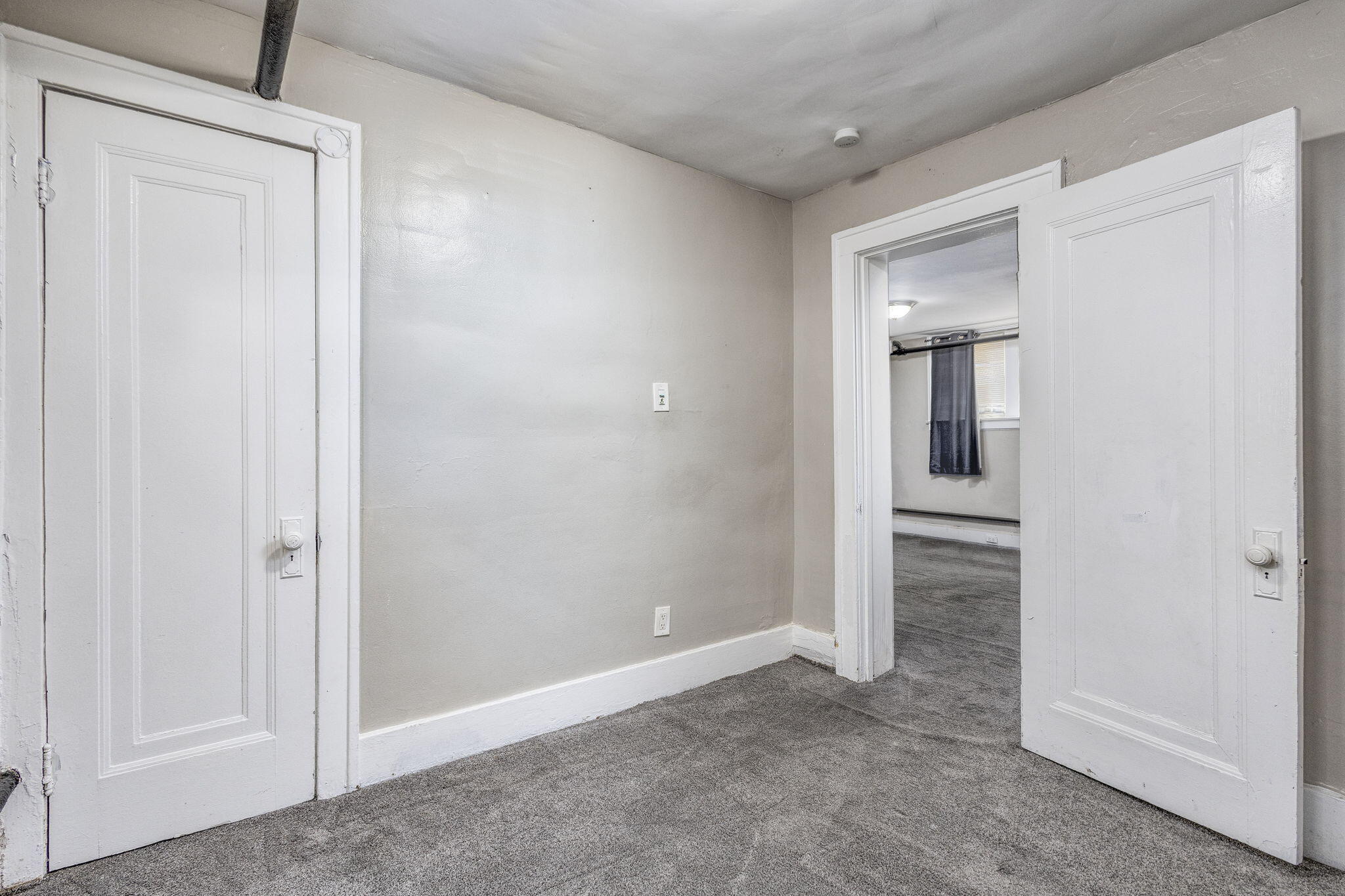 6225 Middlesex Street, Unit 5 Dearborn, MI 48126 - Photo 7 of 14 6-web-or-mls-Middlesex_6225_Unit5 - Bed