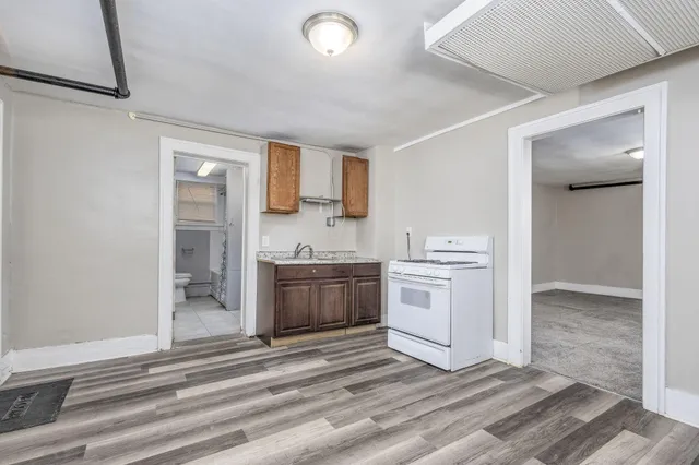 $825 | 6225 Middlesex Street, Unit 5, Dearborn, MI 48126