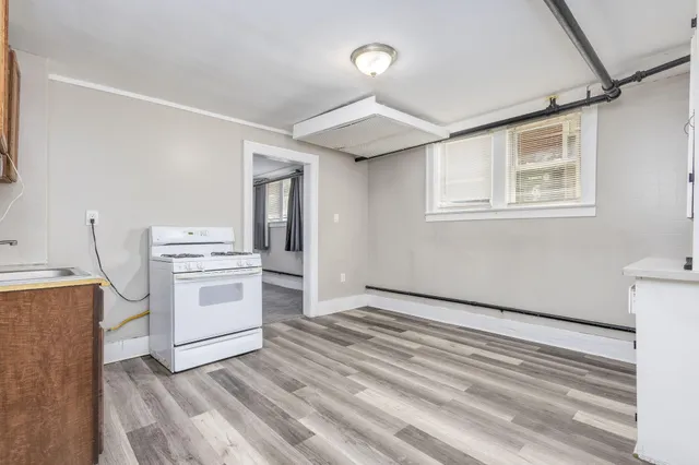 $825 | 6225 Middlesex Street, Unit 5, Dearborn, MI 48126