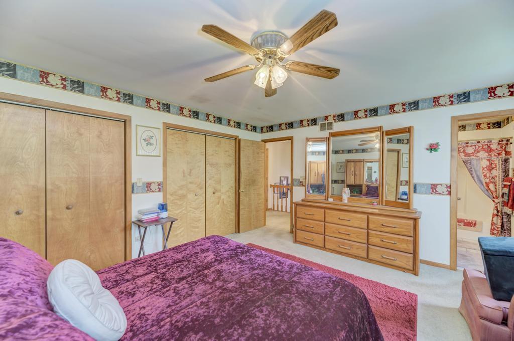 768 George Street Bensenville, IL 60106 - Photo 16 of 37