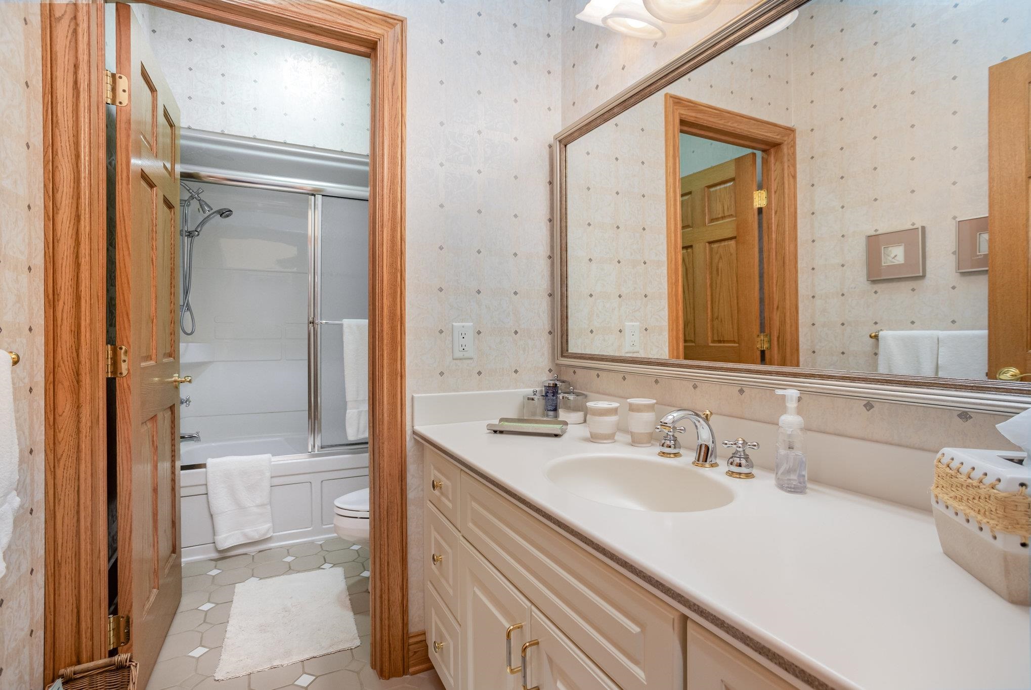 1870 Freeland Road Bay City, MI 48706 - Photo 17 of 50