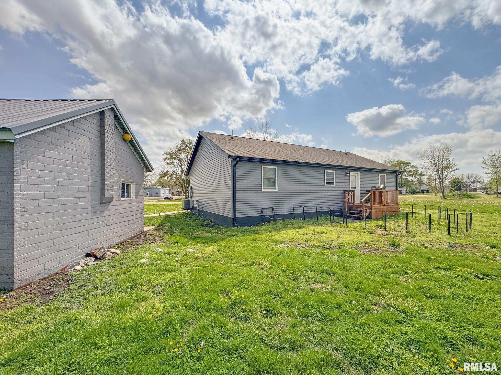 301 Mechanic Street Mount Sterling, IL 62353 - Photo 15 of 16