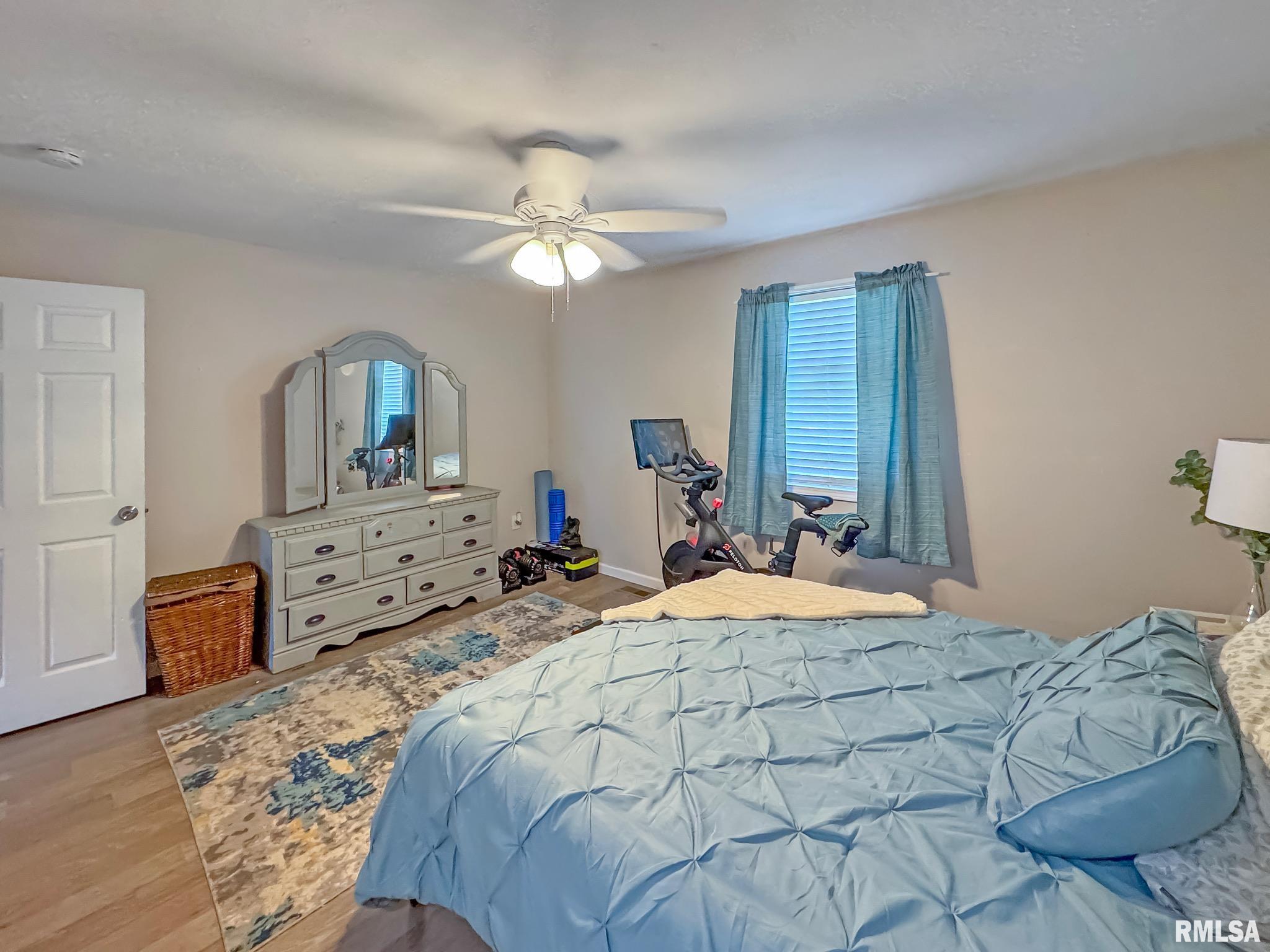 301 Mechanic Street Mount Sterling, IL 62353 - Photo 9 of 16