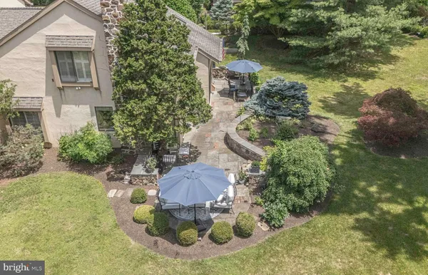 $999,900 | 8 Sugar Knoll Drive, Devon, PA 19333