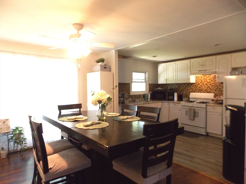 23 Pamela Road Framingham, MA 01701 - Photo 4 of 16