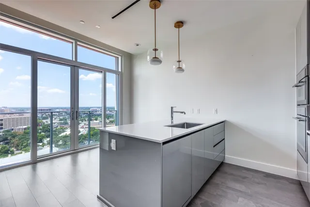 $3,000 | 123 Lexington Avenue, Unit 1408, San Antonio, TX 78205