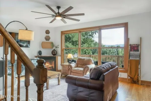 $1,349,900 | 2417 Sylvan Glen Way, Pigeon Forge, TN 37863