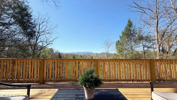 $1,349,900 | 2417 Sylvan Glen Way, Pigeon Forge, TN 37863