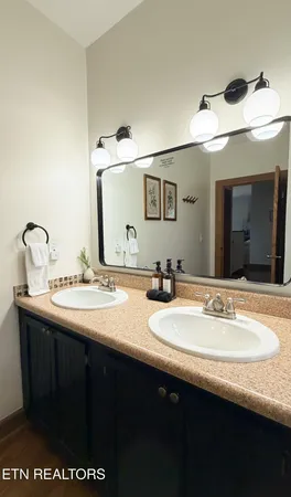$1,349,900 | 2417 Sylvan Glen Way, Pigeon Forge, TN 37863