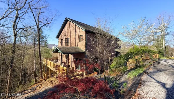 $1,349,900 | 2417 Sylvan Glen Way, Pigeon Forge, TN 37863