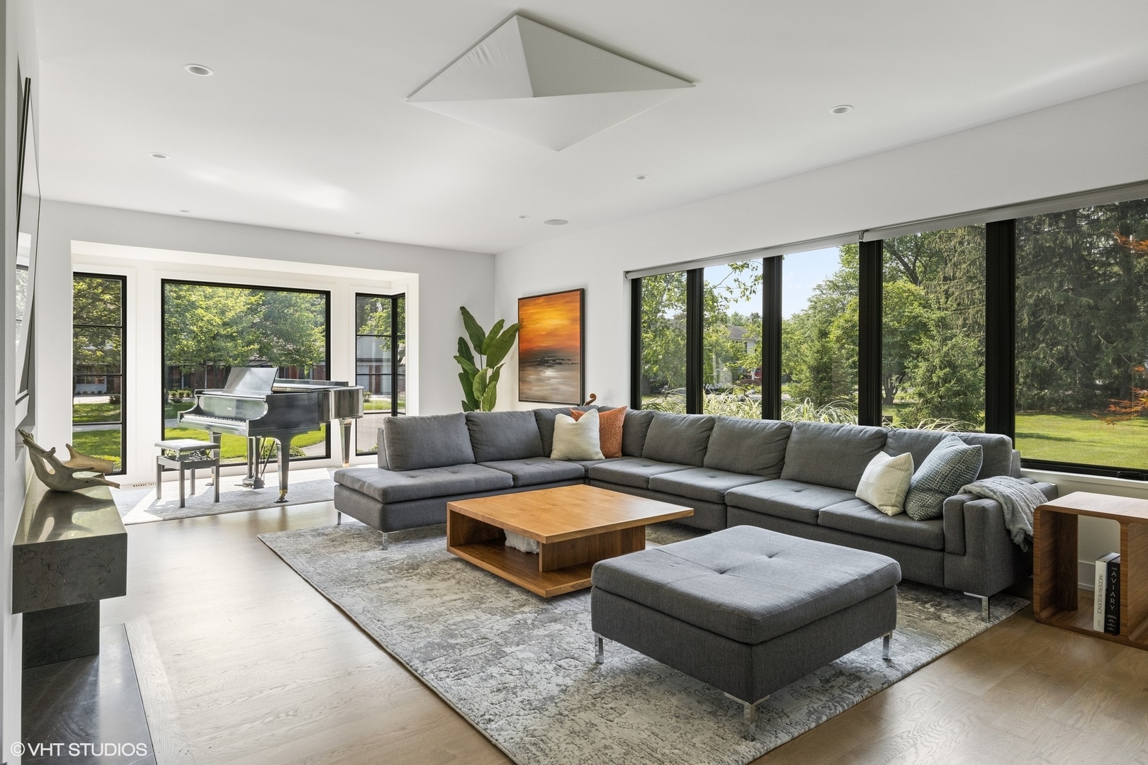 15 Longmeadow Road Winnetka, IL 60093 - Photo 18 of 71 a living room with furniture and a large window