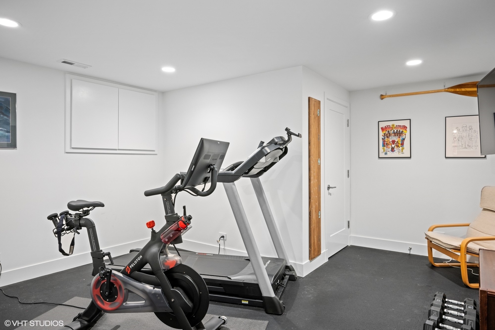 15 Longmeadow Road Winnetka, IL 60093 - Photo 47 of 71 a view of a room with gym equipment