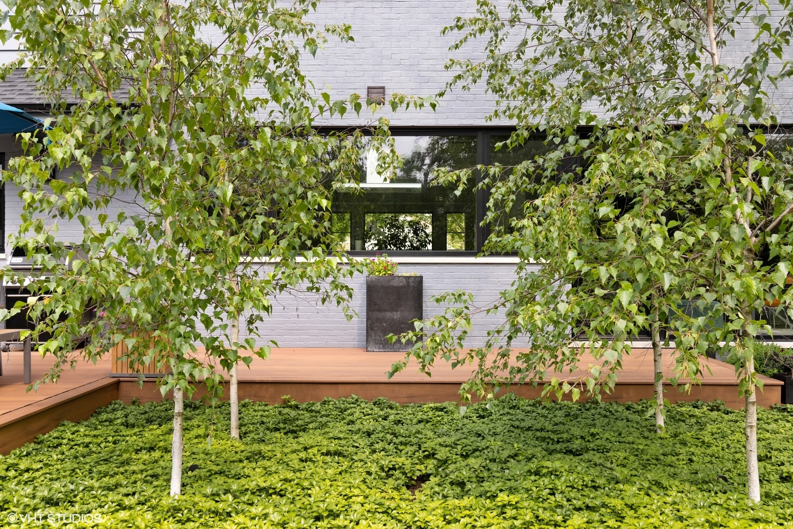 15 Longmeadow Road Winnetka, IL 60093 - Photo 62 of 71 an aerial view of a house with a yard