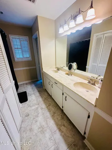 $495,000 | 56 Dunbar Road, Natchez, MS 39120