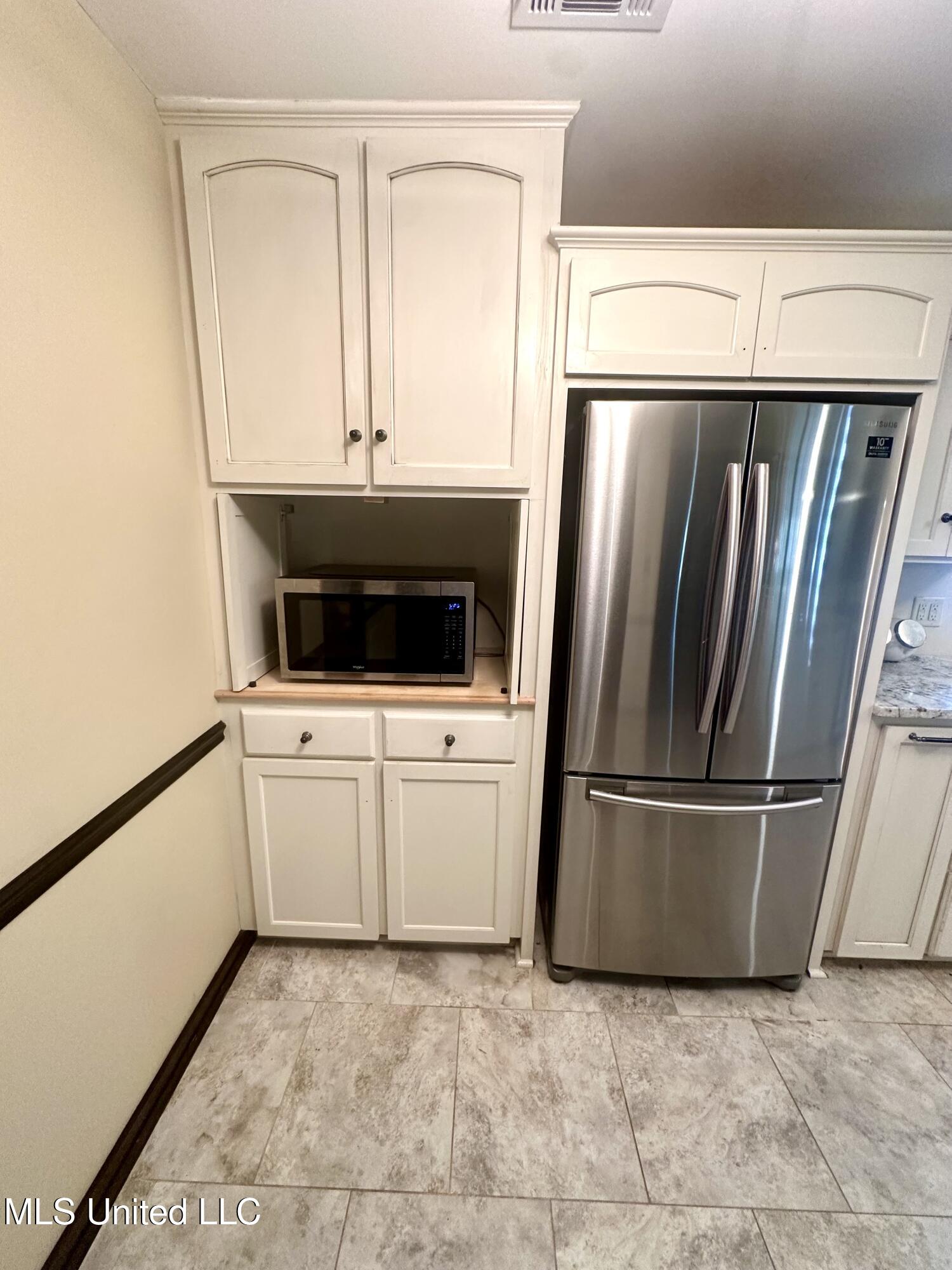 56 Dunbar Road Natchez, MS 39120 - Photo 9 of 31 IMG_8801