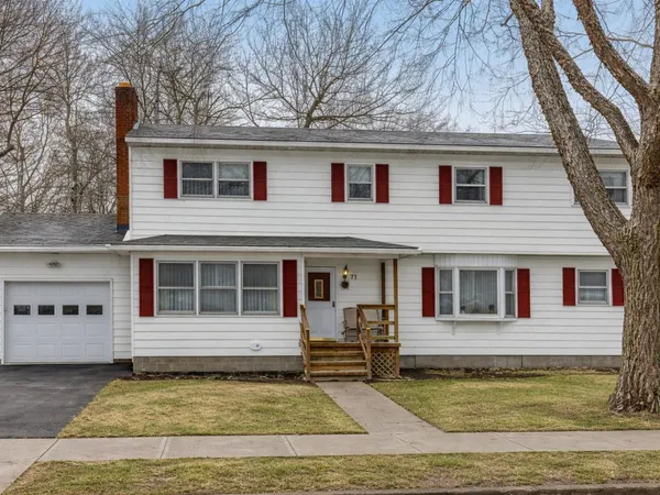 $644,600 | 71 Lakewood Parkway, Burlington, VT 05408