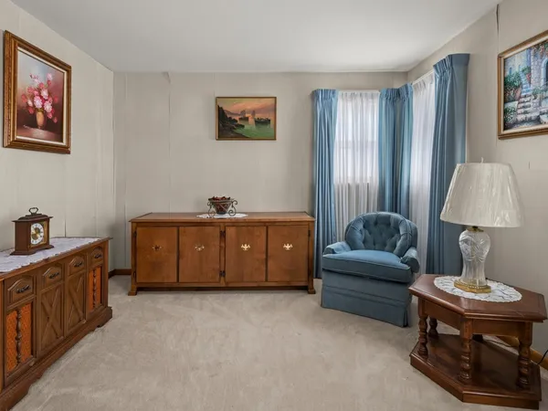 $644,600 | 71 Lakewood Parkway, Burlington, VT 05408