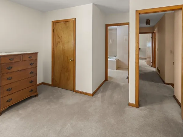 $644,600 | 71 Lakewood Parkway, Burlington, VT 05408