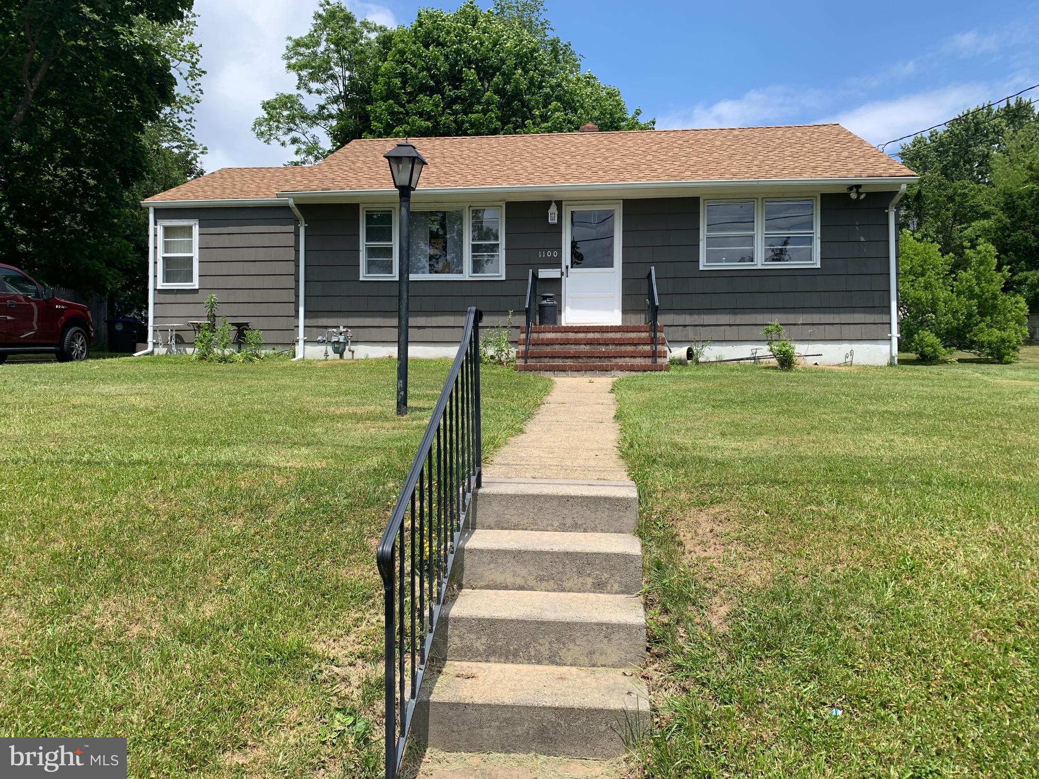 1100 Ivanhoe Path Manasquan, NJ 08736 - Photo 1 of 28