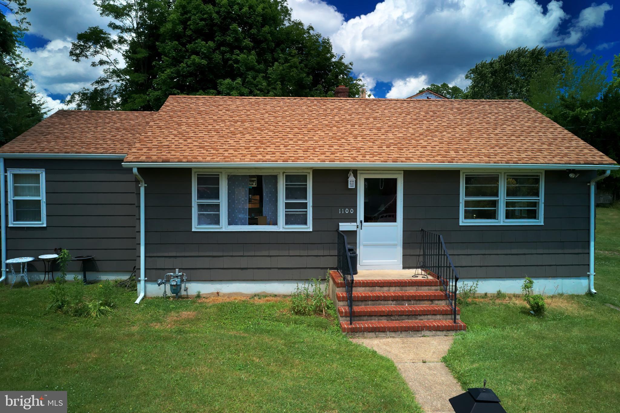1100 Ivanhoe Path Manasquan, NJ 08736 - Photo 2 of 28