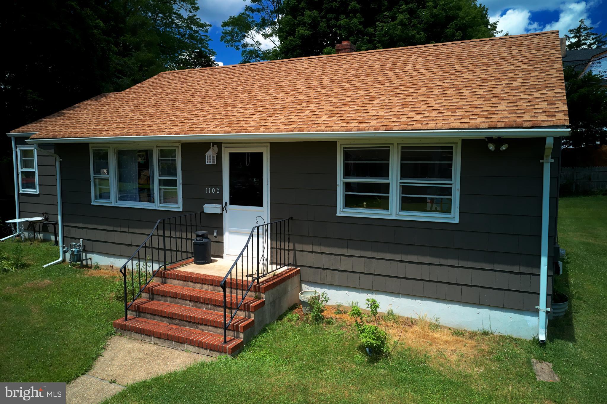 1100 Ivanhoe Path Manasquan, NJ 08736 - Photo 4 of 28
