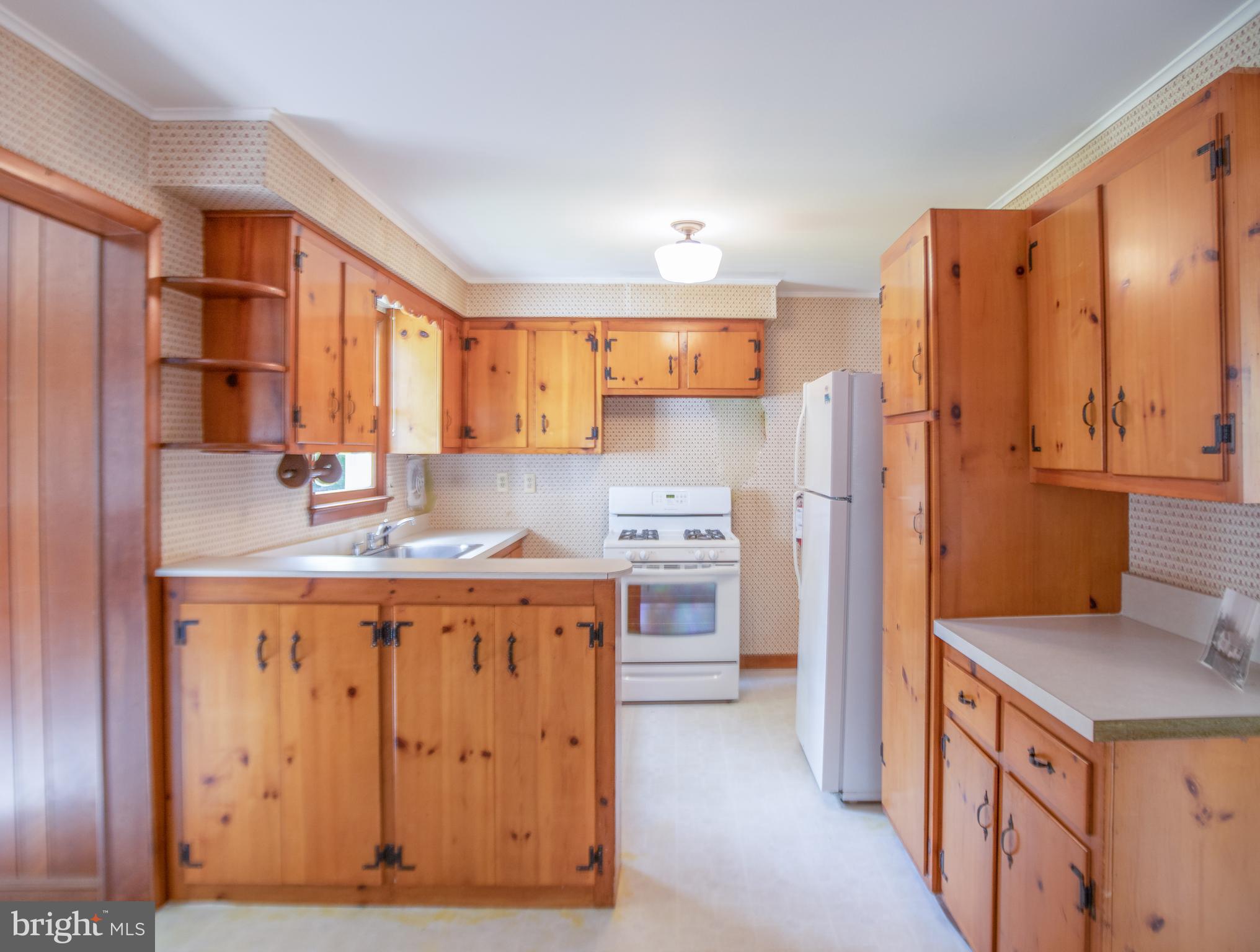 1100 Ivanhoe Path Manasquan, NJ 08736 - Photo 10 of 28