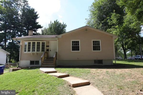 $3,100 | 4106 Elizabeth Street, Rockville, MD 20853