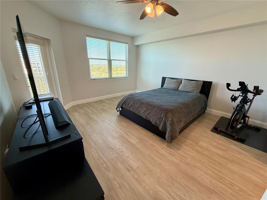960 Starkey Road, Unit 10501 Largo, FL 33771 - Photo 8 of 15 Gallery Image 8