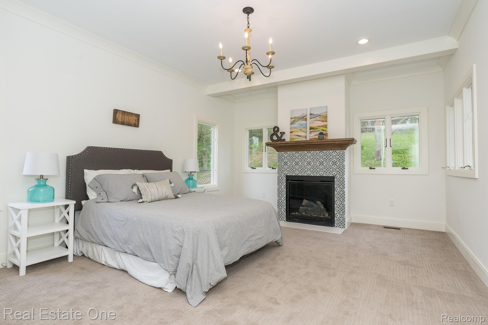 301 Charles Road Rochester, MI 48307 - Photo 23 of 37 Master Bedroom
