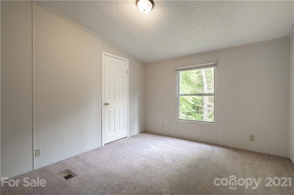 1490 Houston Mill Road Conover, NC 28613 - Photo 13 of 24 Gallery Image 13