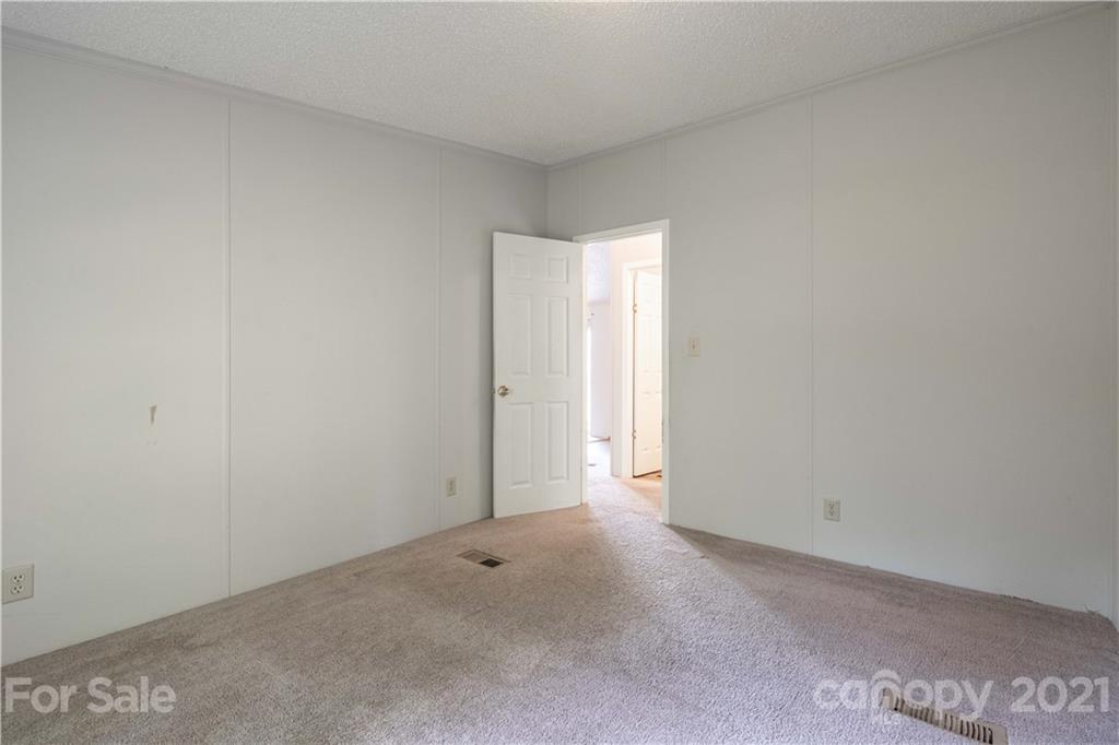 1490 Houston Mill Road Conover, NC 28613 - Photo 14 of 24 Gallery Image 14