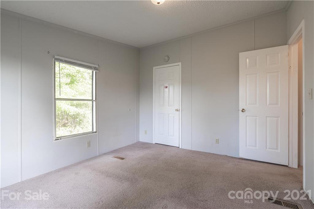 1490 Houston Mill Road Conover, NC 28613 - Photo 17 of 24 Gallery Image 17