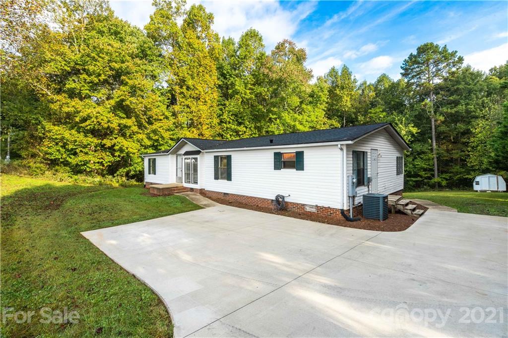 1490 Houston Mill Road Conover, NC 28613 - Photo 22 of 24 Gallery Image 22
